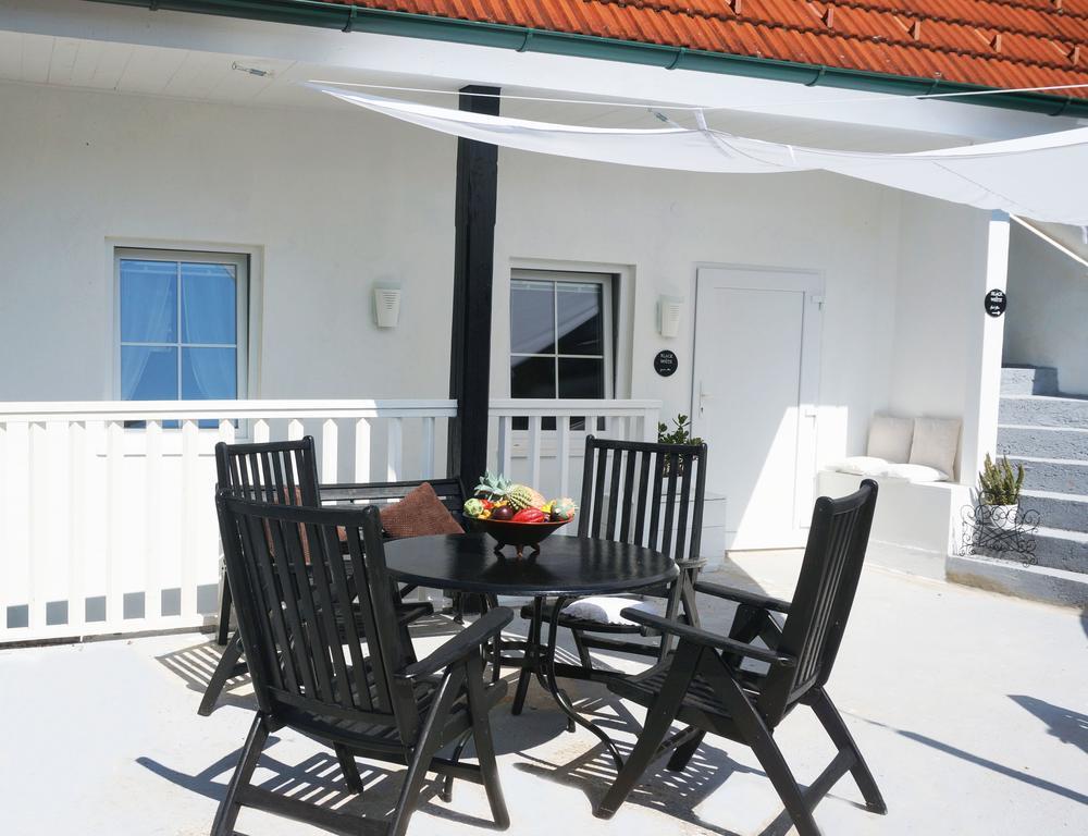 Ferienhaus Black & White Bromberg Luaran gambar