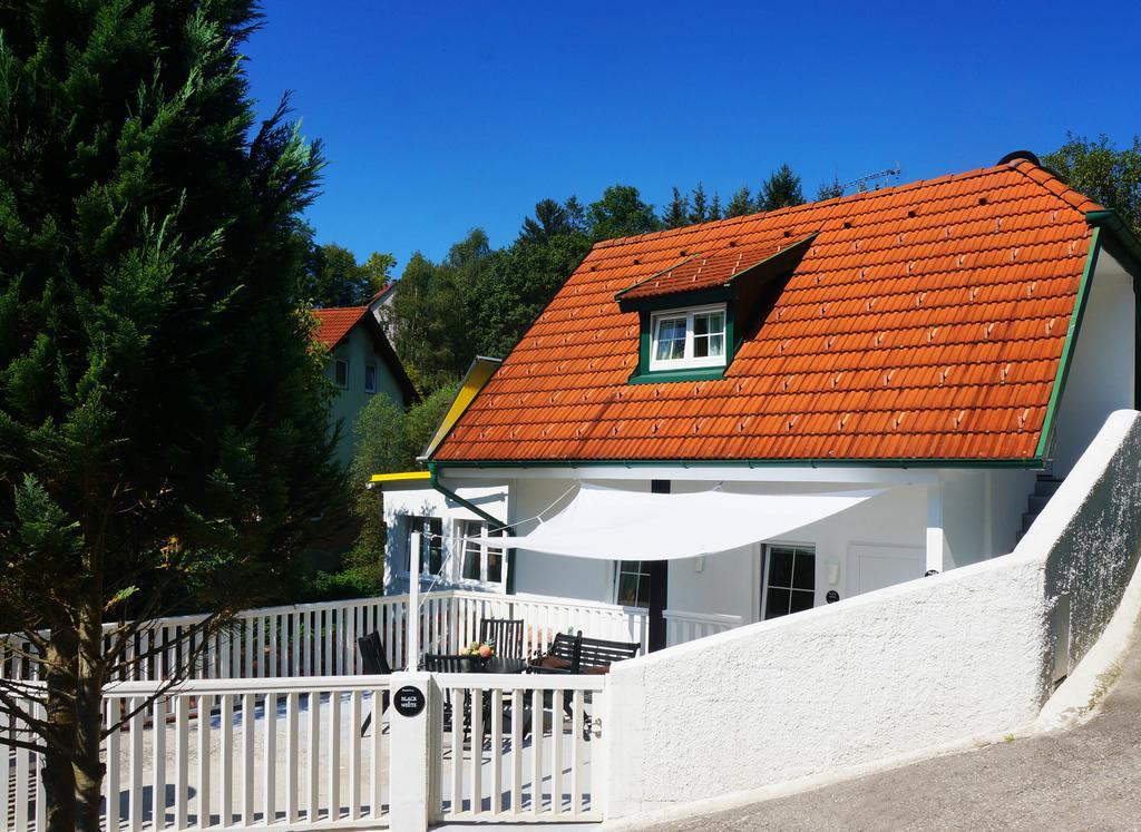 Ferienhaus Black & White Bromberg Luaran gambar