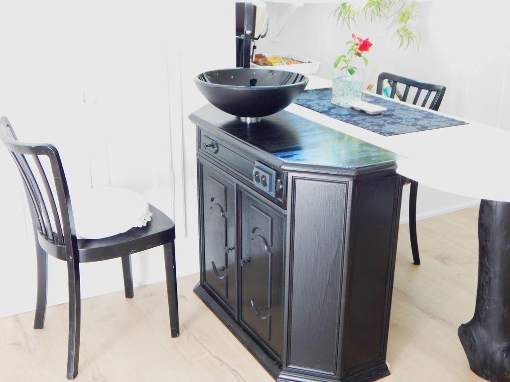 Ferienhaus Black & White Bromberg Luaran gambar